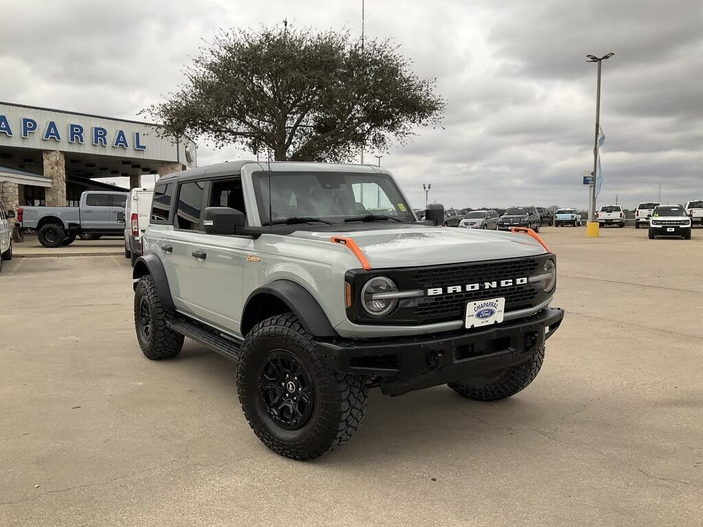 2024 FORD Bronco