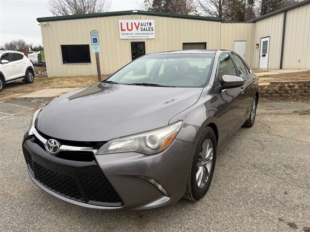 2015 TOYOTA Camry