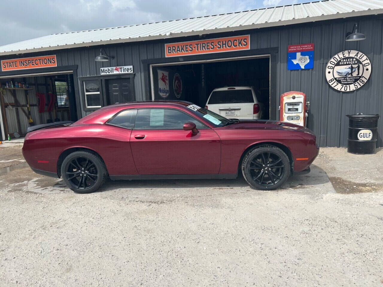 2017 DODGE Challenger