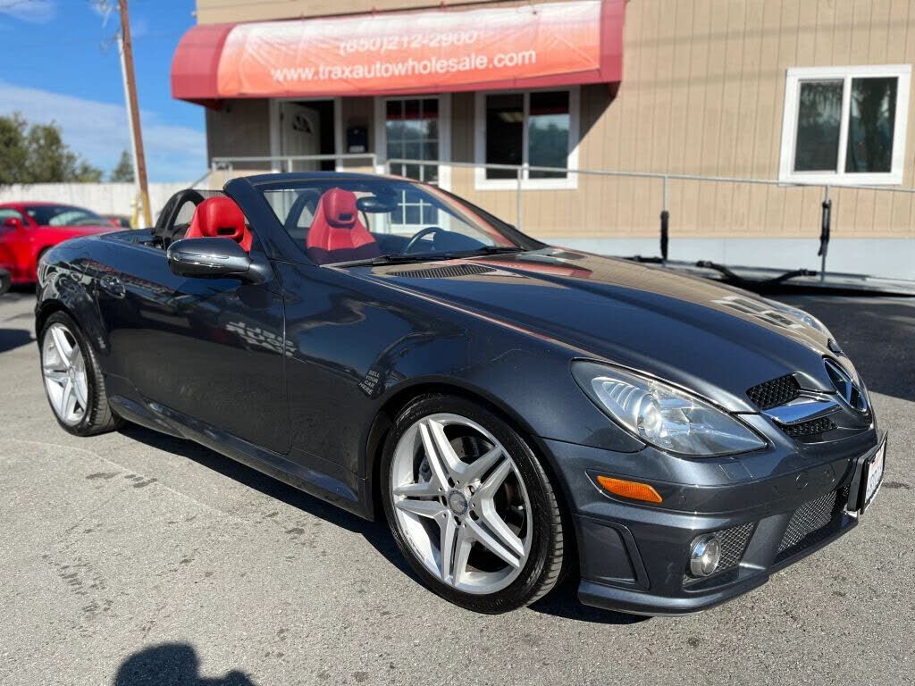 2011 MERCEDES-BENZ SLK-Class