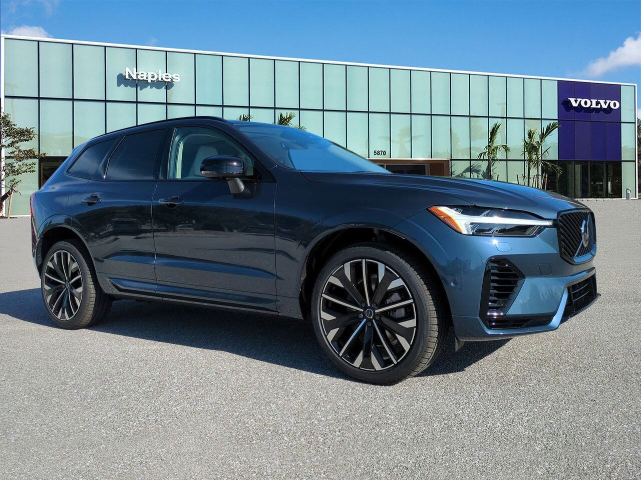 2026 VOLVO XC60