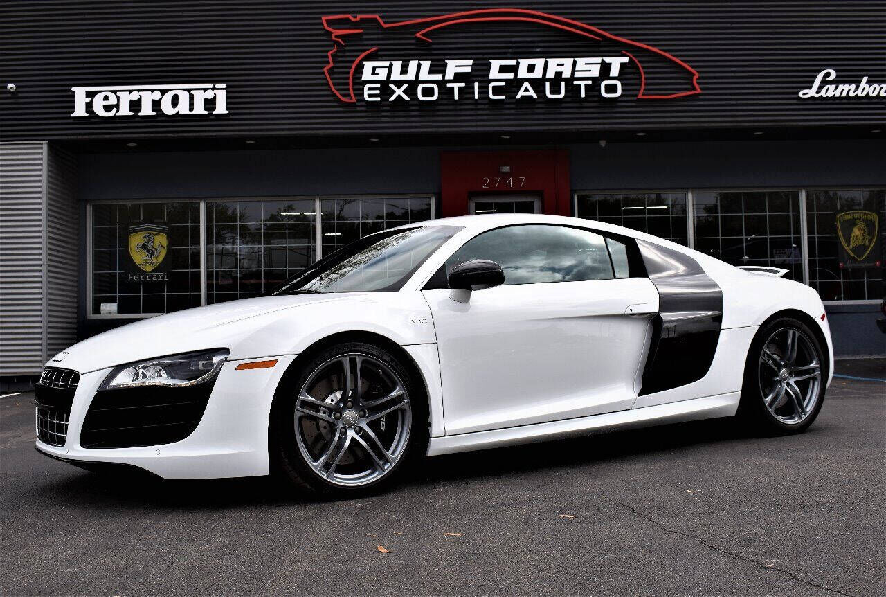 2011 AUDI R8