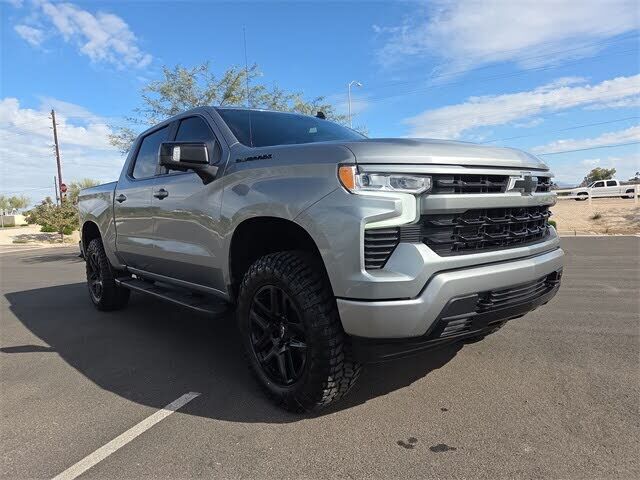 2023 CHEVROLET Silverado