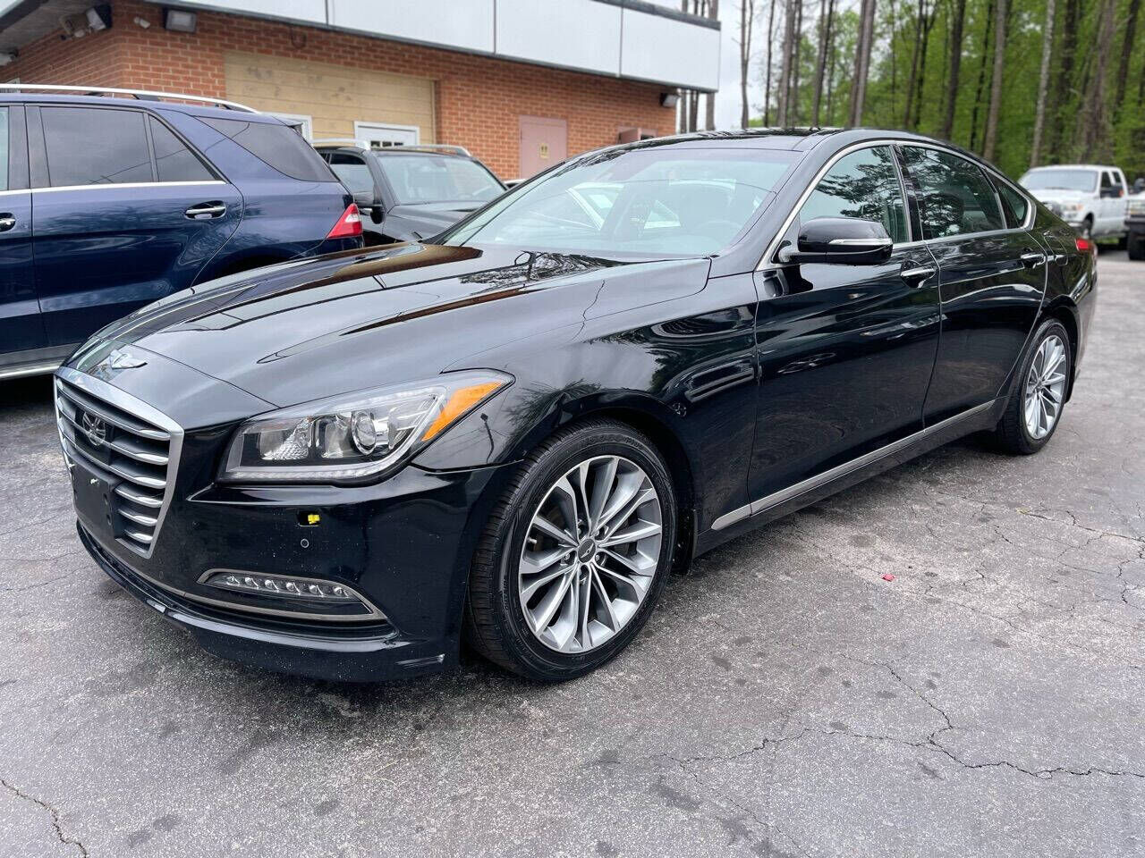 2016 HYUNDAI Genesis