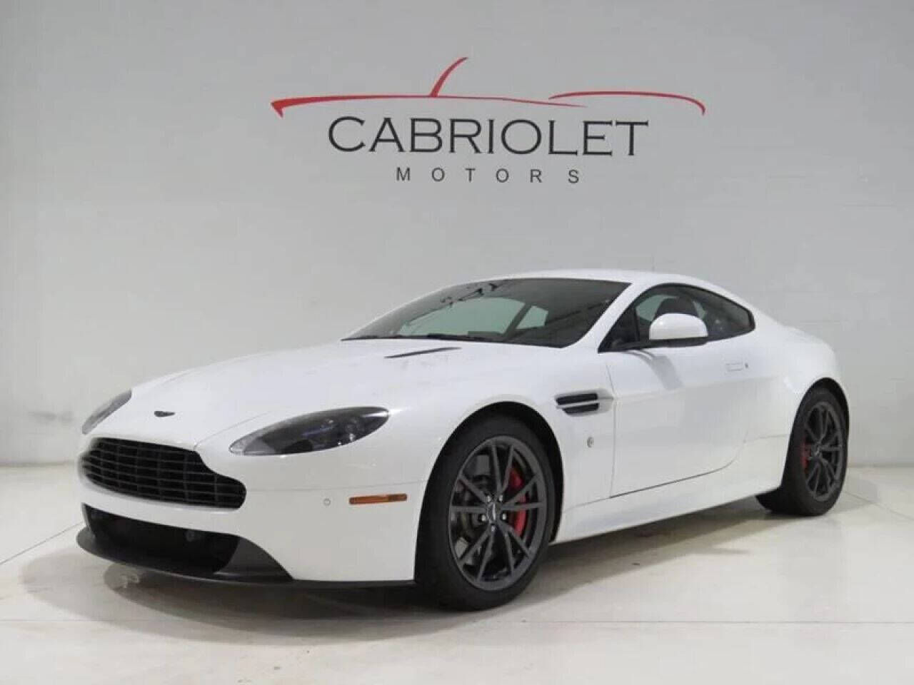 2015 ASTON MARTIN V8 Vantage