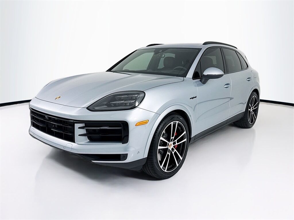 2026 PORSCHE Cayenne