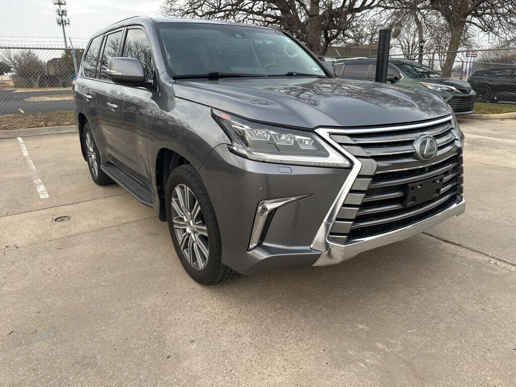 Lexus LX