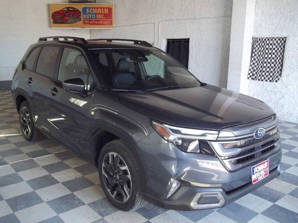 2025 SUBARU Forester