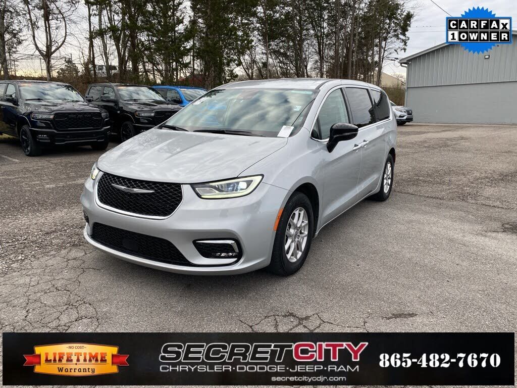 2024 CHRYSLER Pacifica