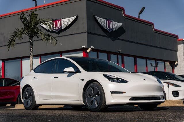 2023 TESLA Model 3