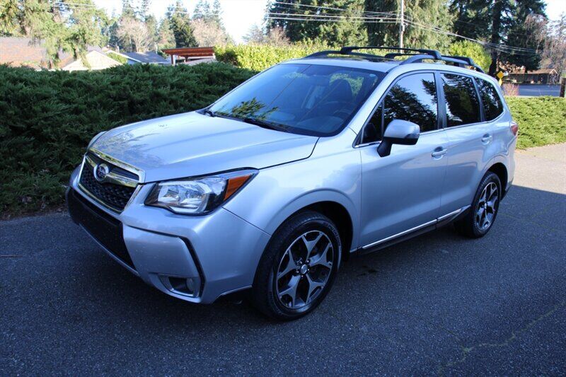 2016 SUBARU Forester
