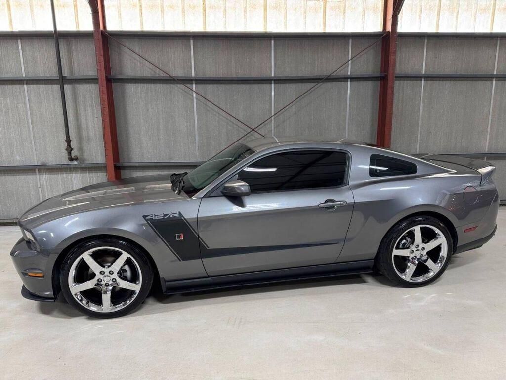 2010 FORD Mustang