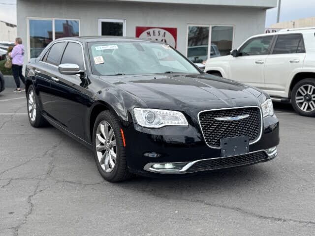 2018 CHRYSLER 300