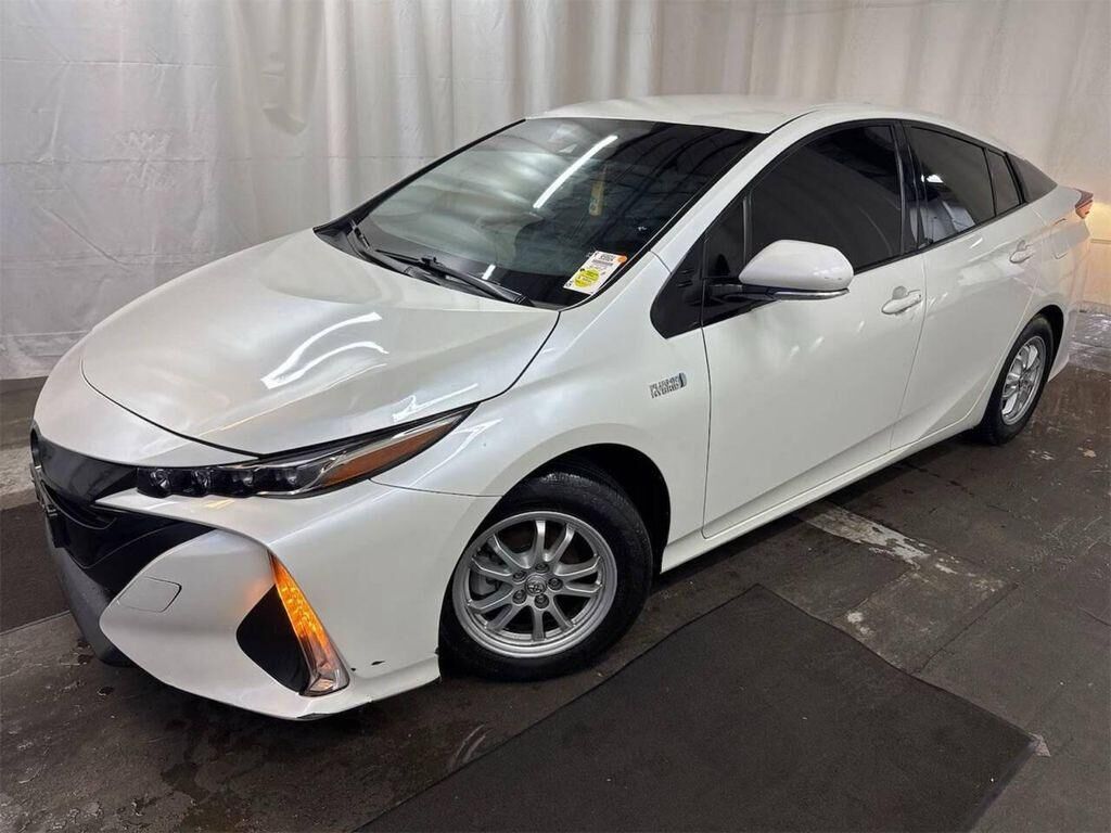 2017 TOYOTA Prius