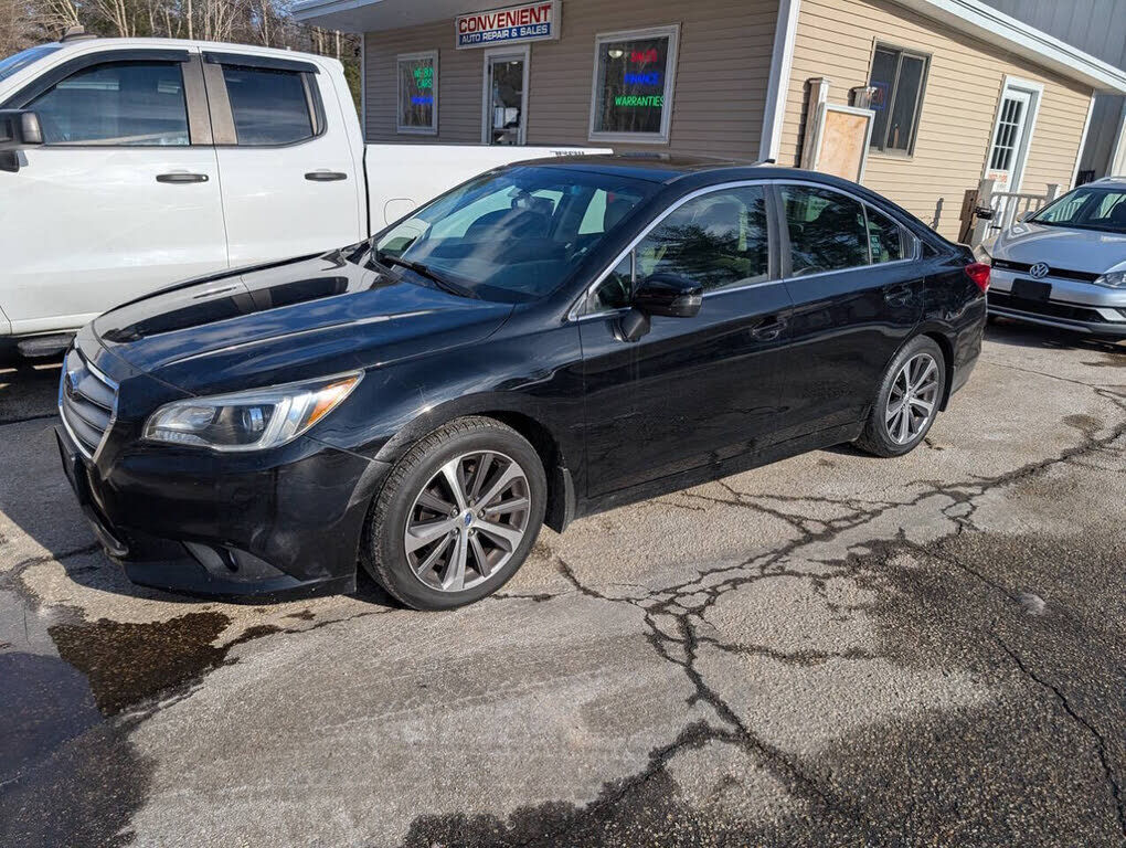 2017 SUBARU Legacy