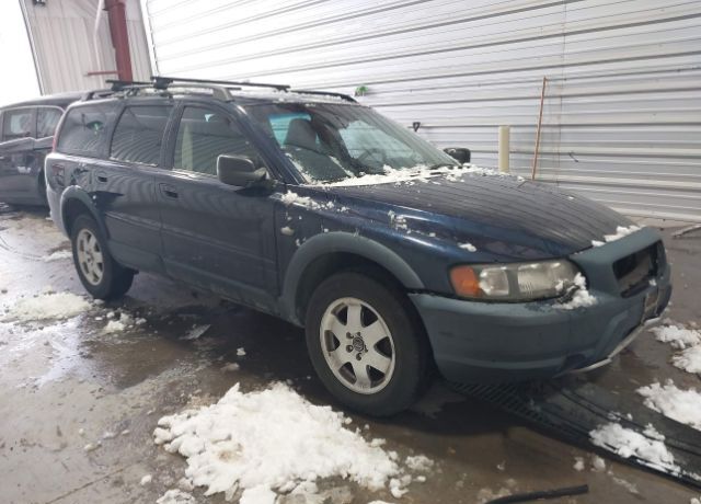 2003 VOLVO V70