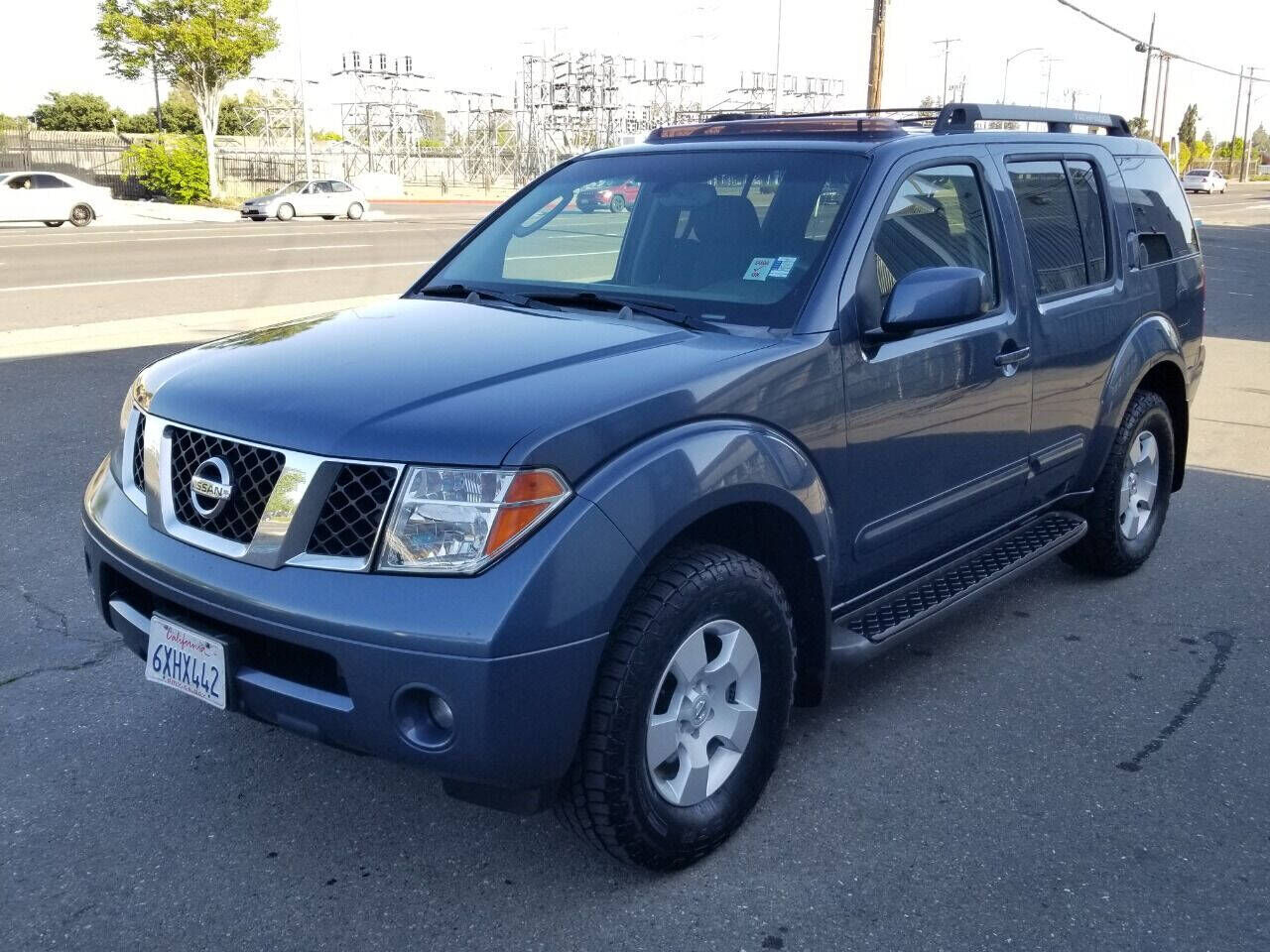 2005 NISSAN Pathfinder