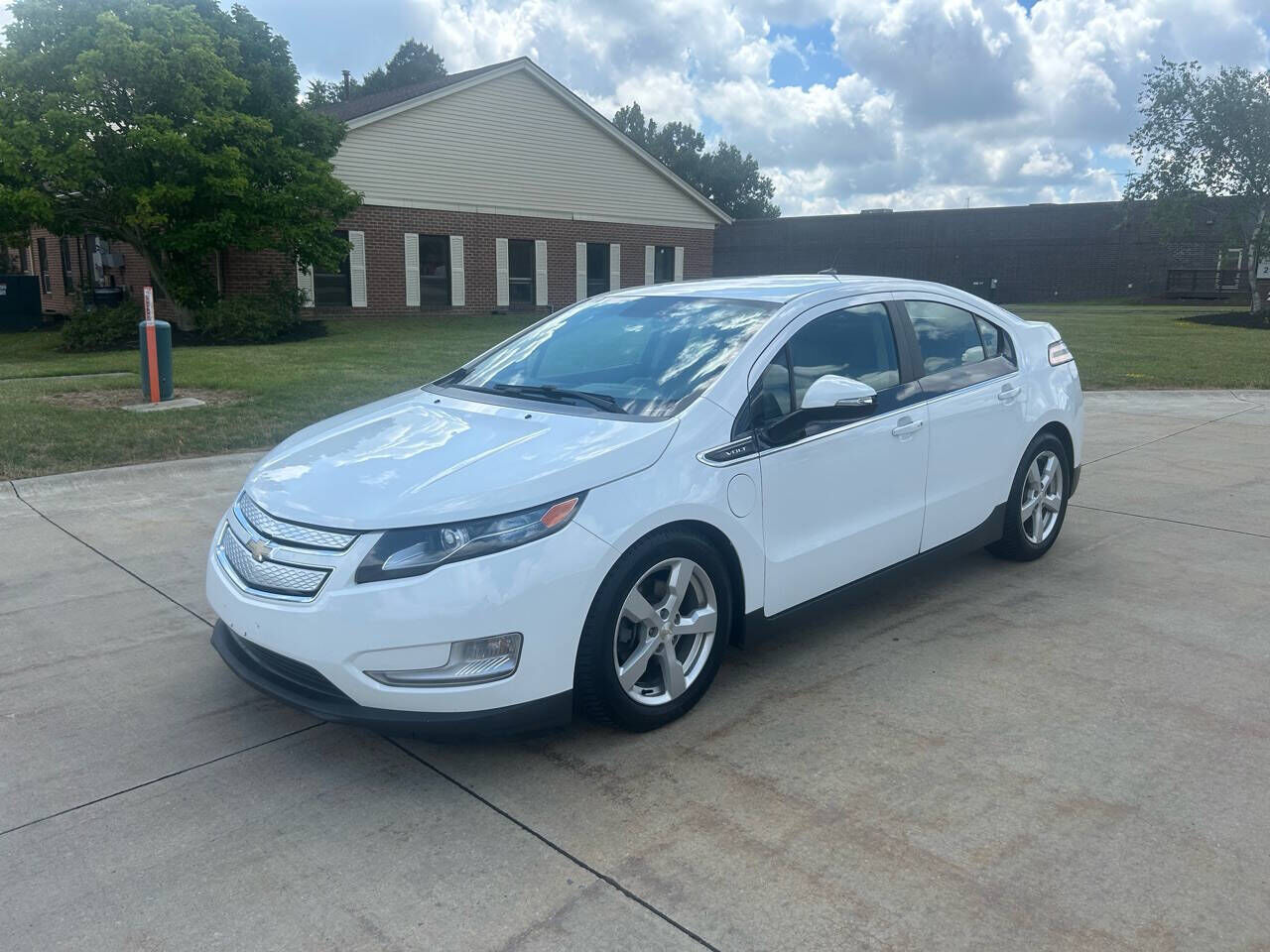 2013 CHEVROLET Volt