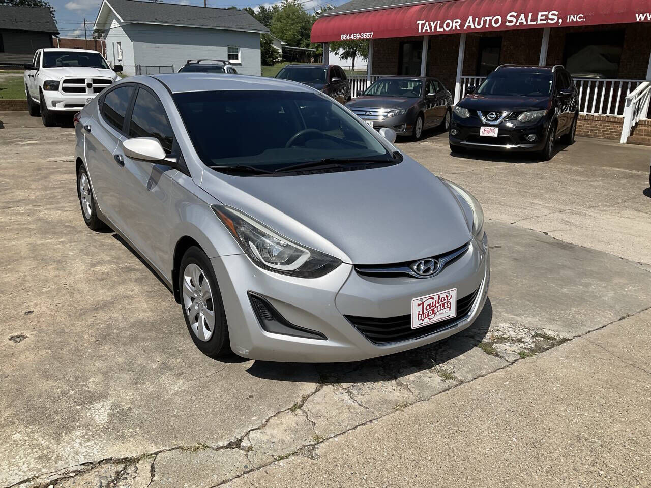 2016 HYUNDAI Elantra