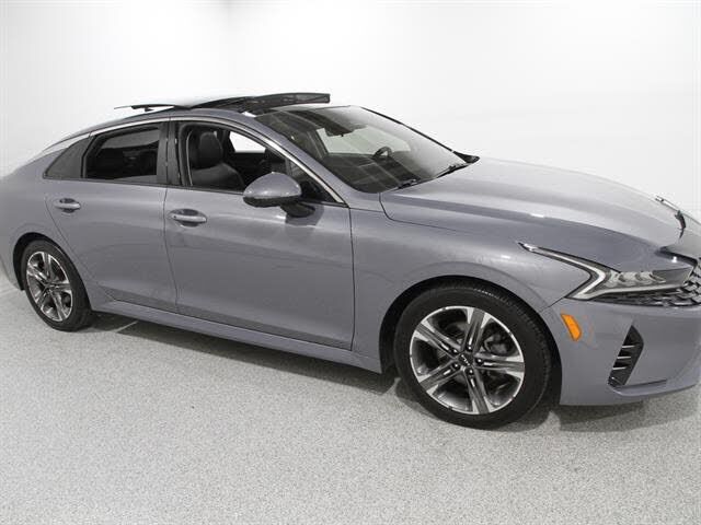 2022 KIA K5
