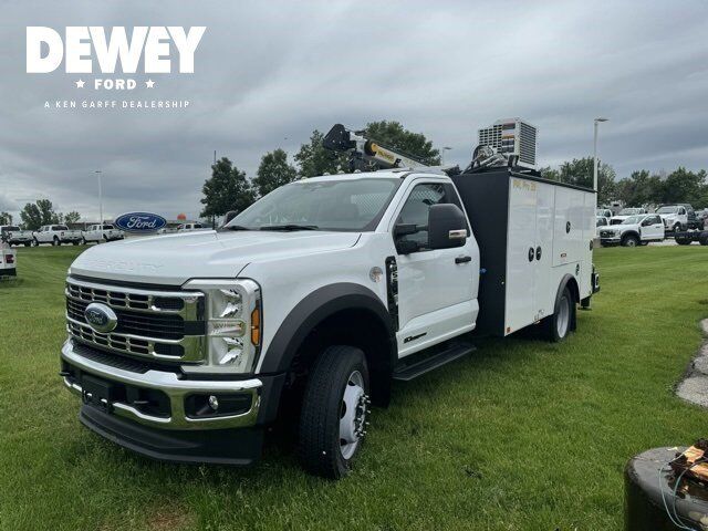 2024 FORD F-550