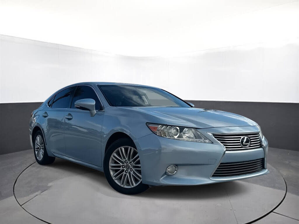 2013 LEXUS ES