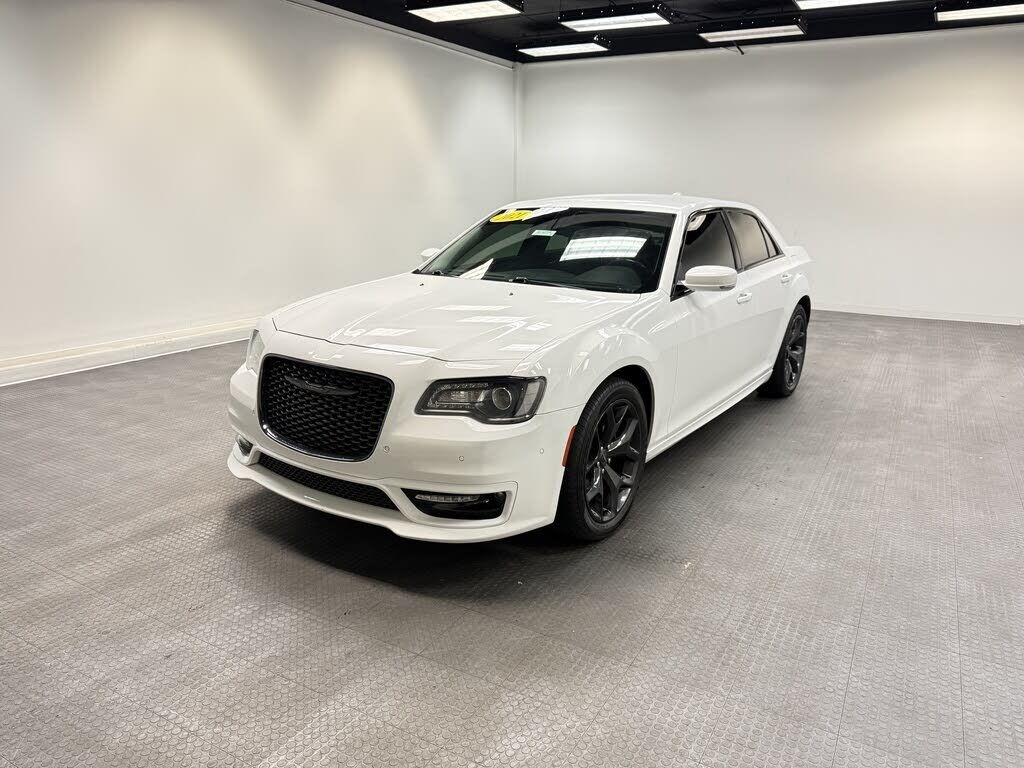 2021 CHRYSLER 300