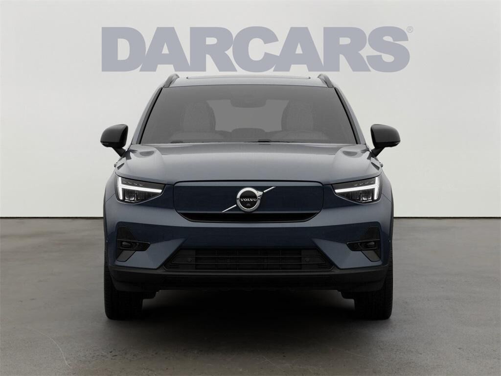 2026 VOLVO EX40