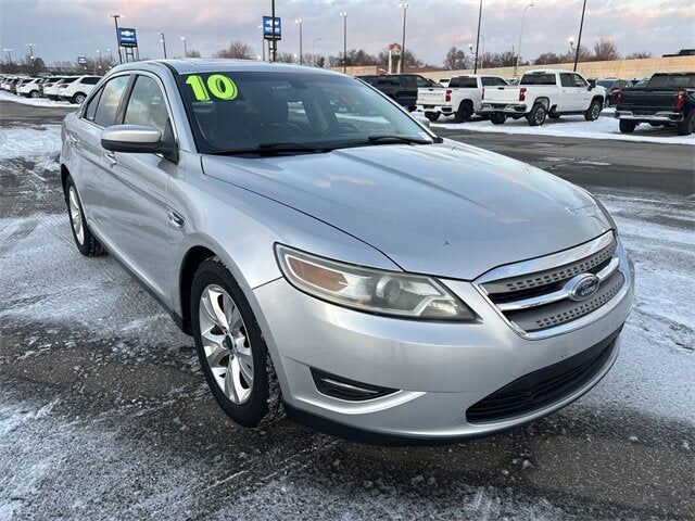 2010 FORD Taurus