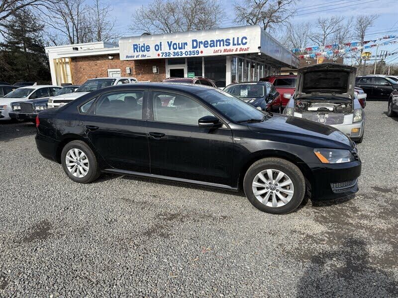 2014 VOLKSWAGEN Passat