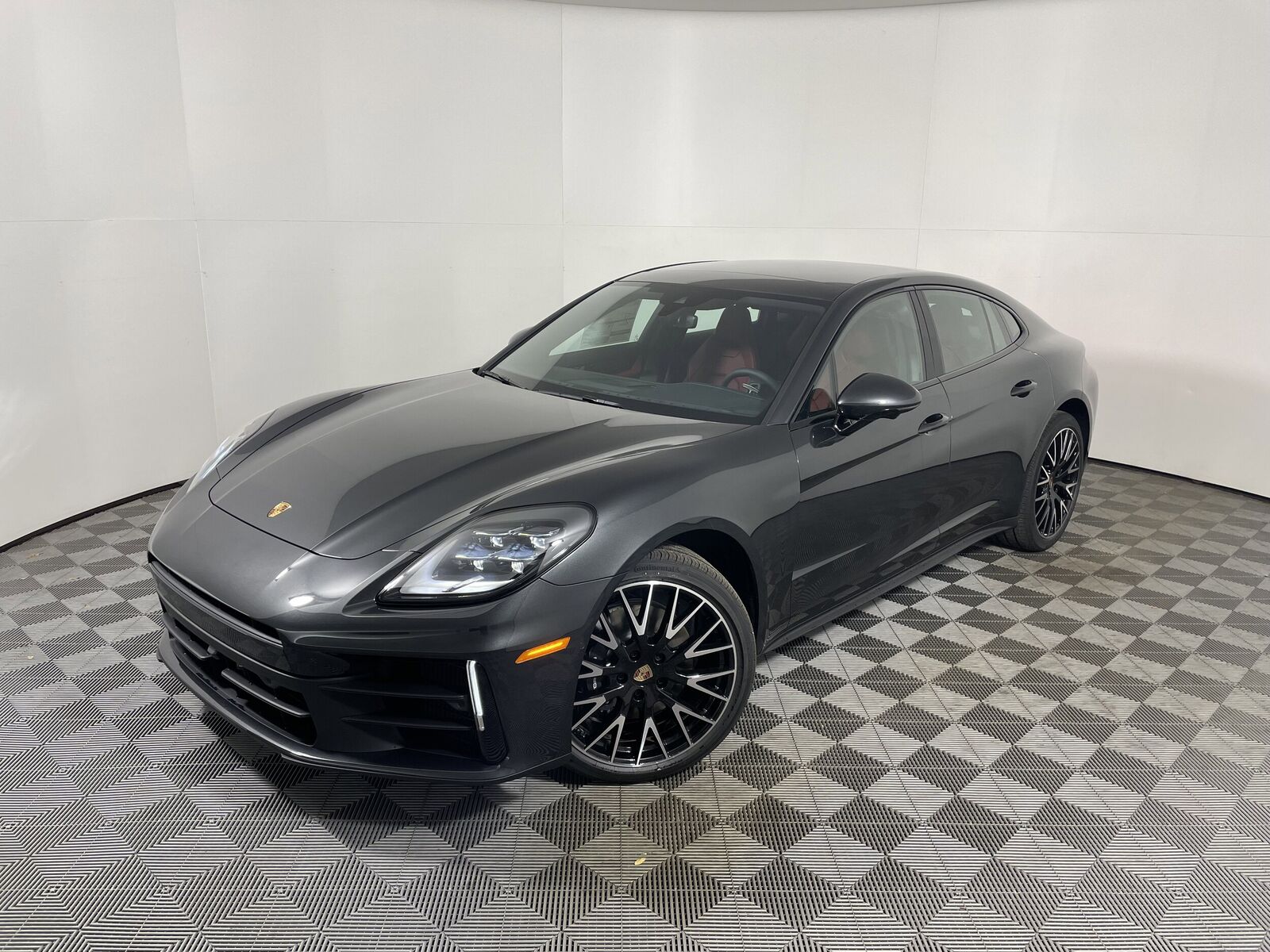2026 PORSCHE Panamera