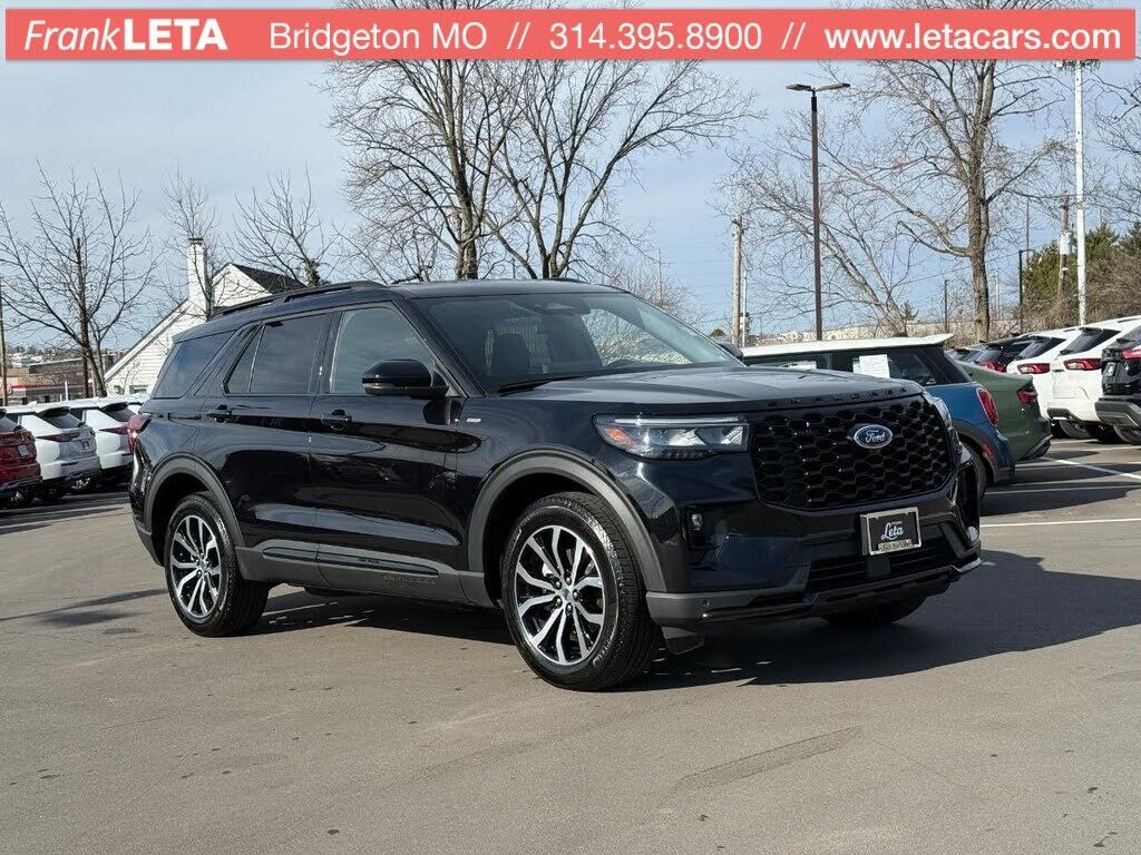 2025 FORD Explorer