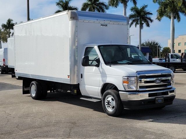 2026 FORD E-450