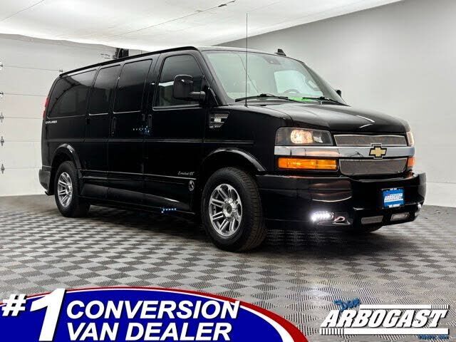 2020 CHEVROLET Express