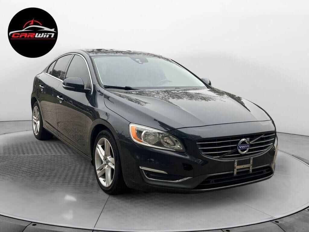 2015 VOLVO S60