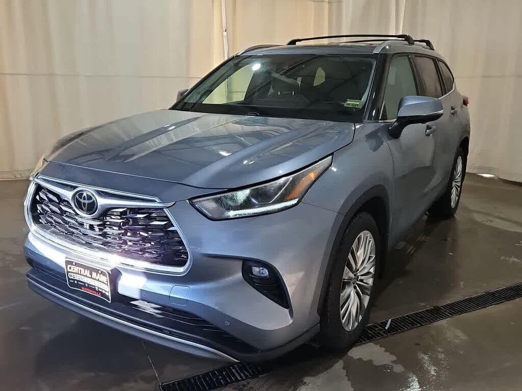 2023 TOYOTA Highlander