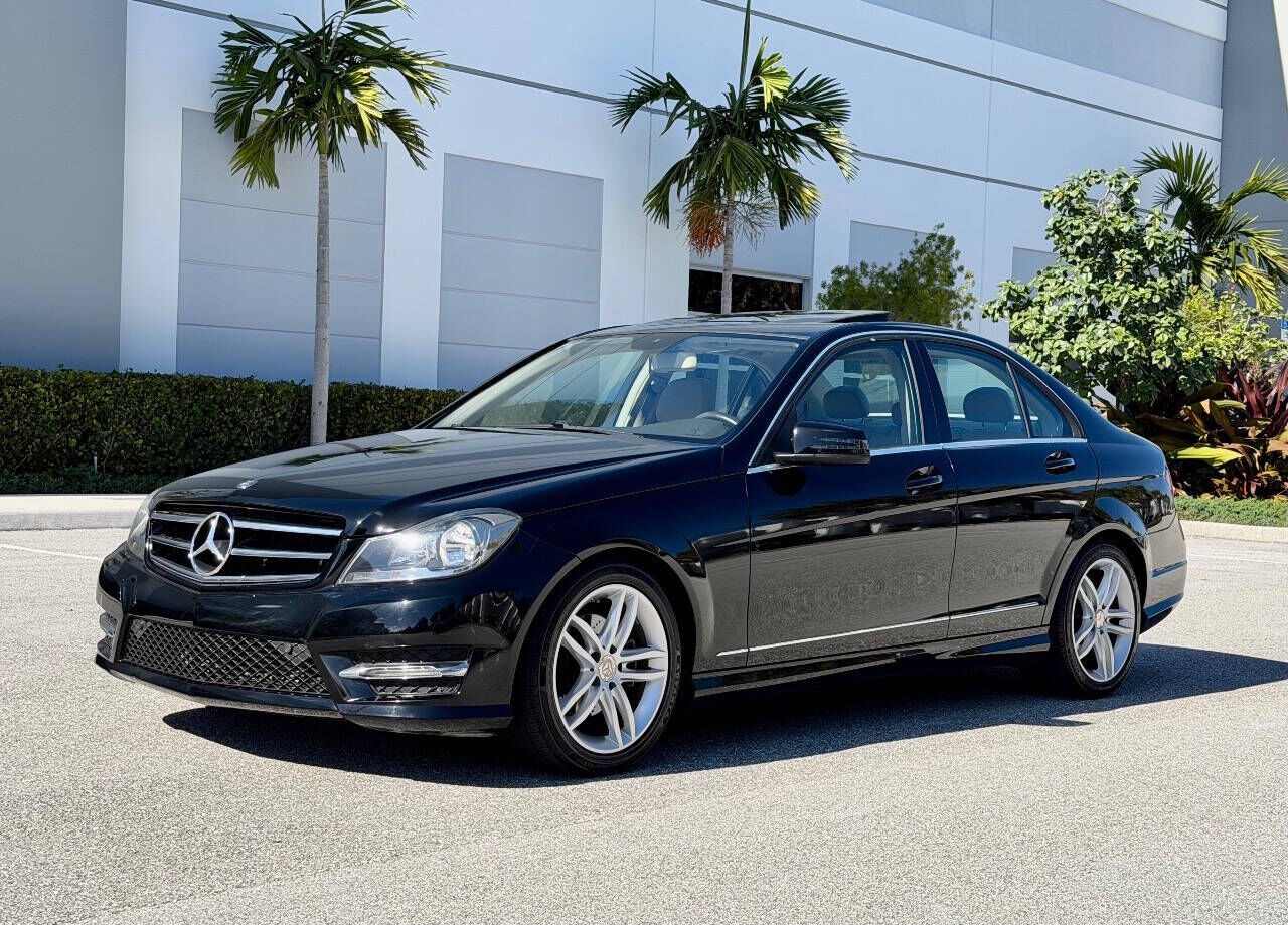 2014 MERCEDES-BENZ C-Class