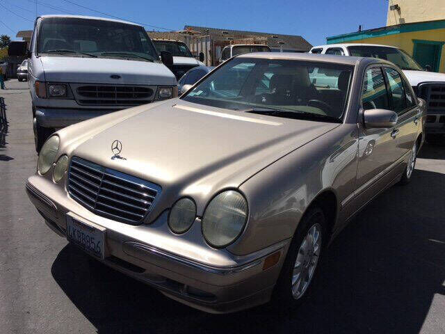 2000 MERCEDES-BENZ E-Class