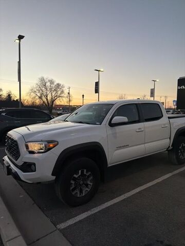 2023 TOYOTA Tacoma