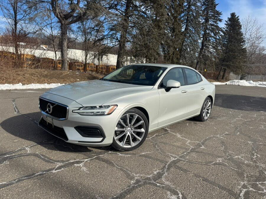 2019 VOLVO S60