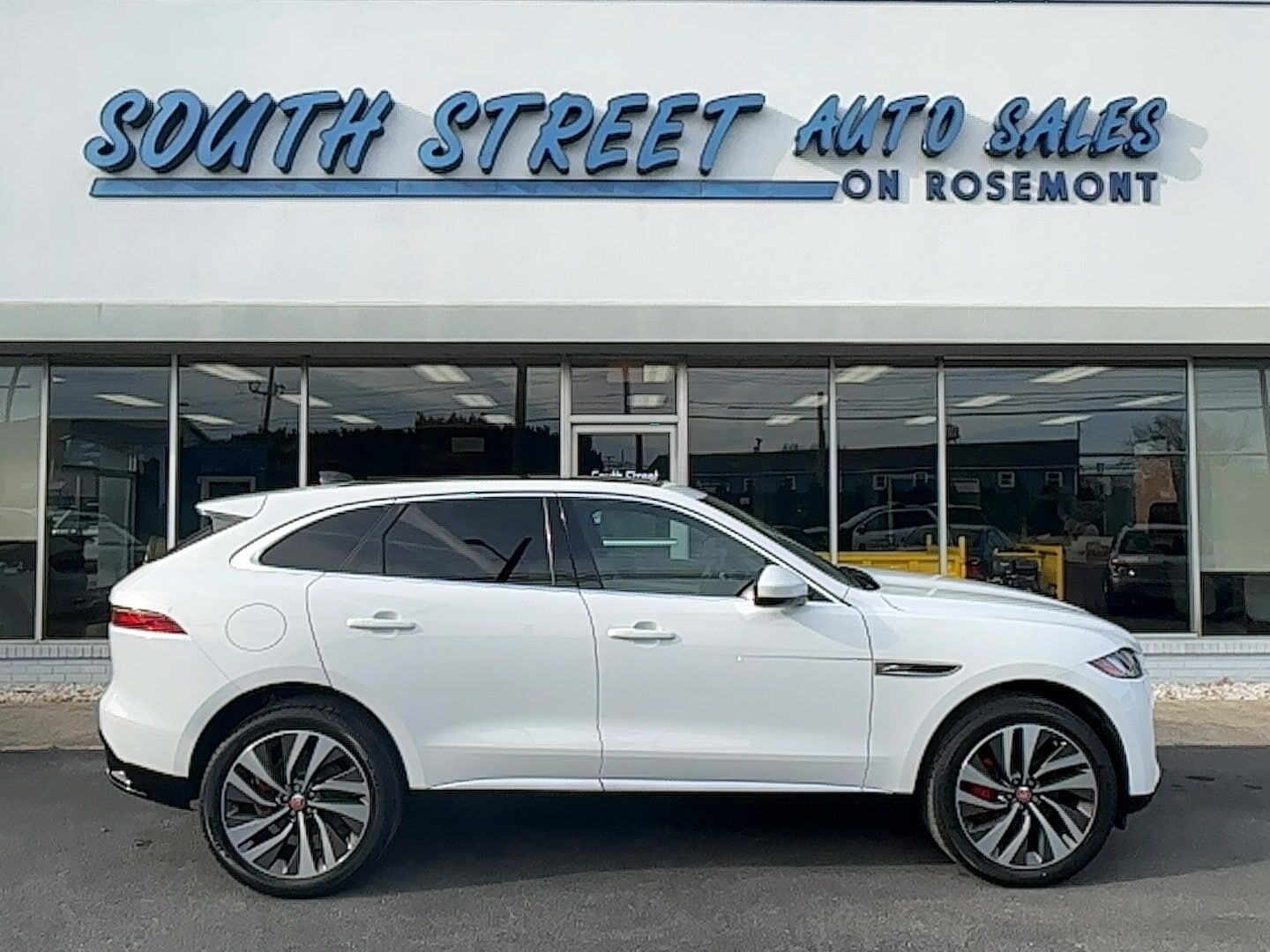 2022 JAGUAR F-Pace