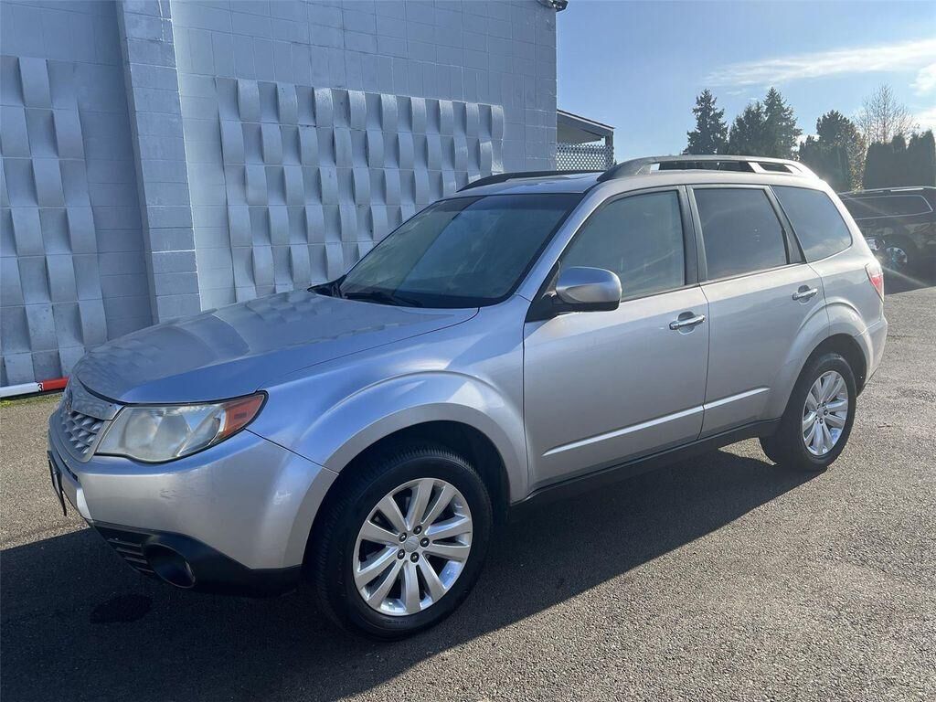 2013 SUBARU Forester