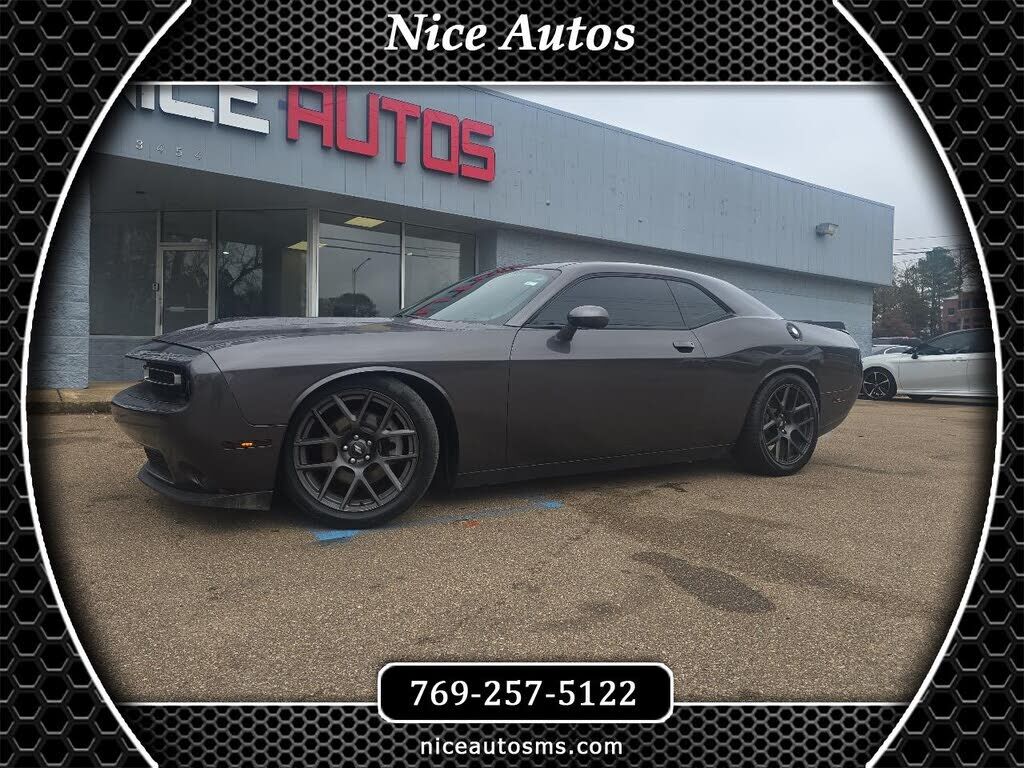 2017 DODGE Challenger