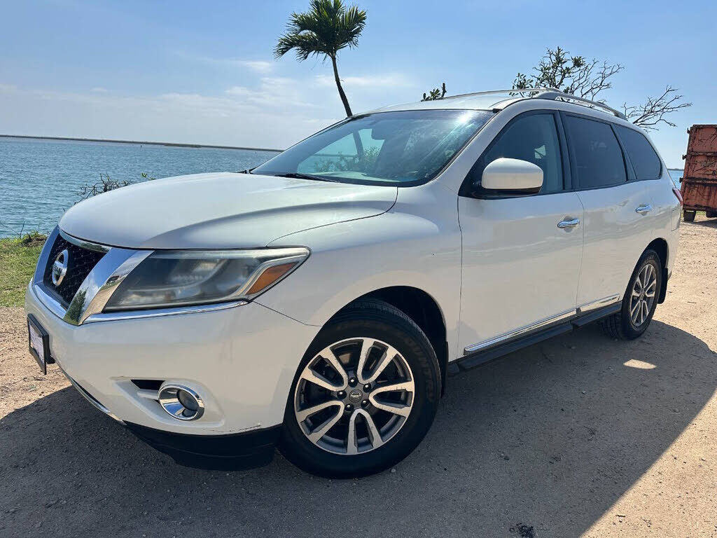 2014 NISSAN Pathfinder