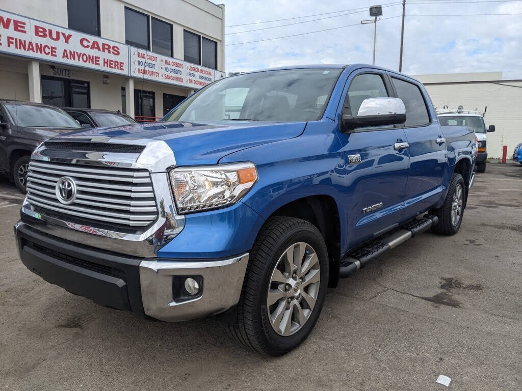 2017 TOYOTA Tundra