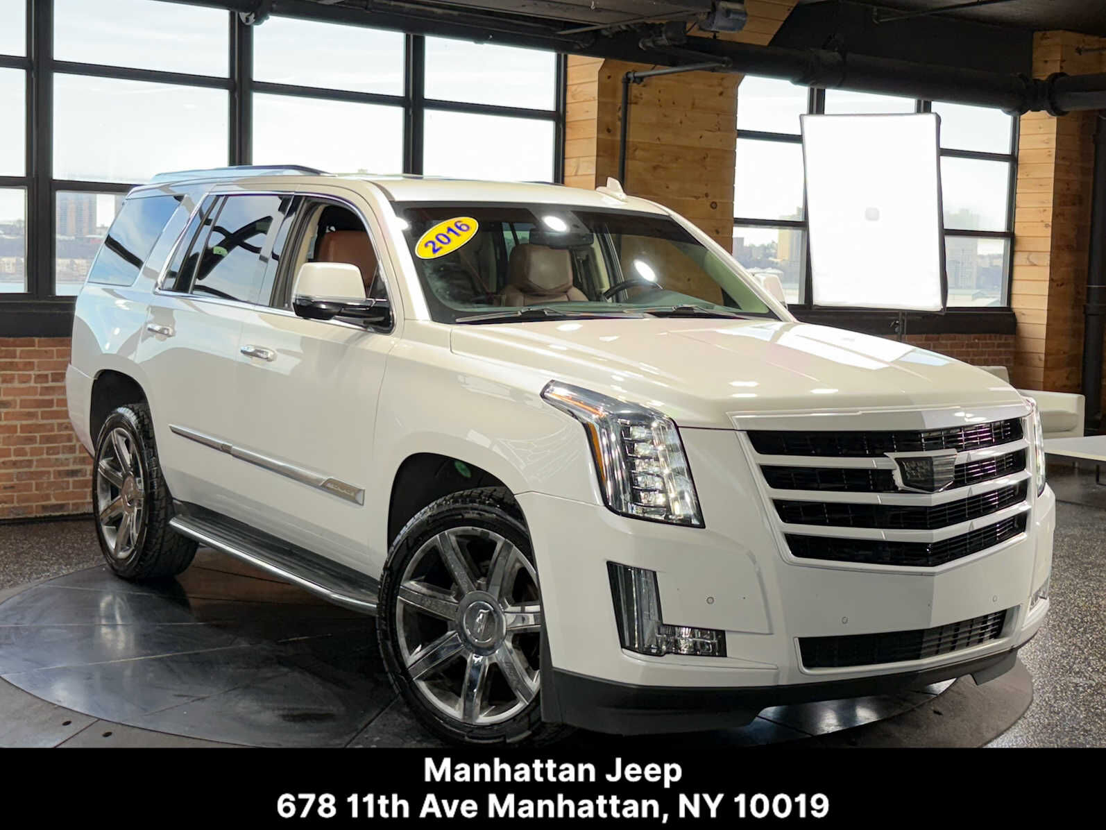 2016 CADILLAC Escalade