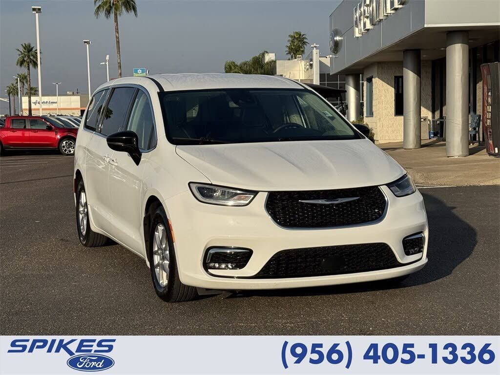 2024 CHRYSLER Pacifica