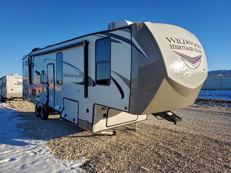 2021 FOREST RIVER Wildwood Laminated Towables