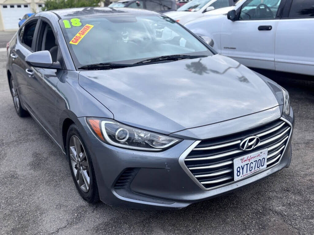 2018 HYUNDAI Elantra