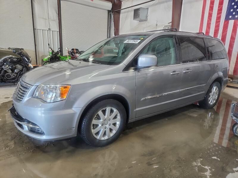 2013 CHRYSLER Town and Country